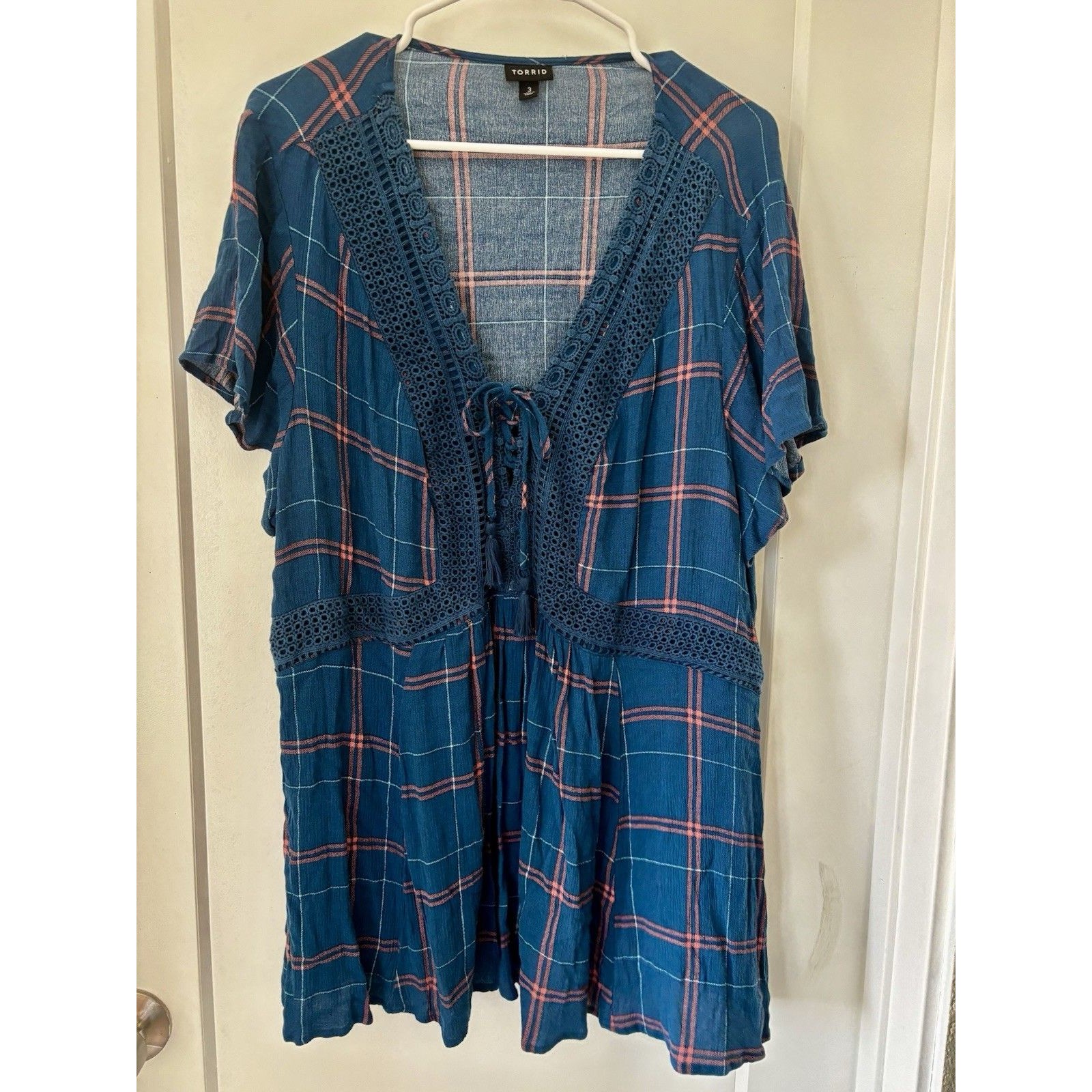 Torrid 3x Crochet Inset Lace Up Peplum Babydoll Blouse Blue Plaid Grunge Boho